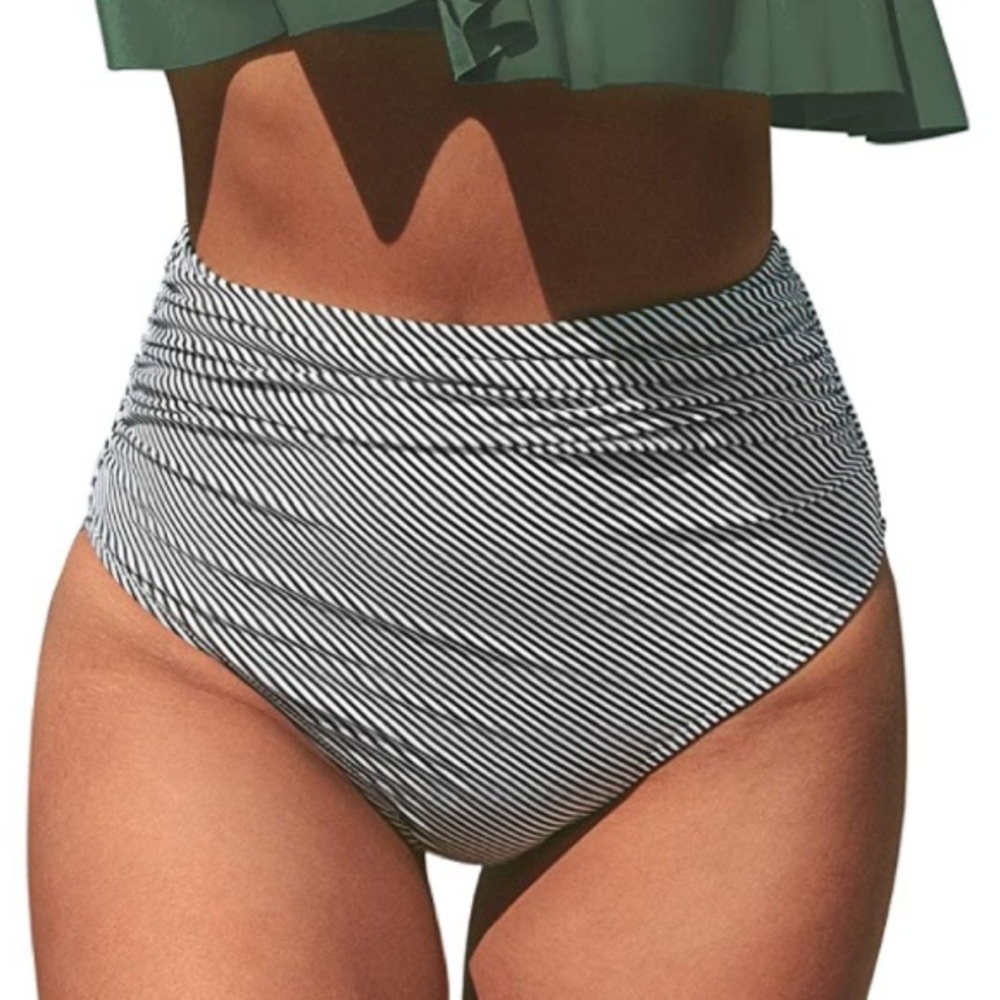 Cupshe high waisted black and white striped bikini bottoms with shirring NWT